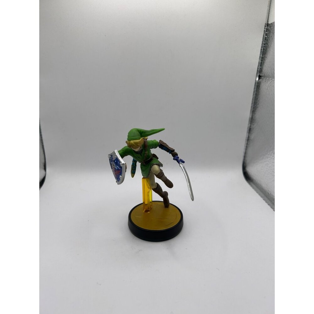 Nintendo Amiibo Super Smash Bros Zelda Link Figure Video game accessory gaming